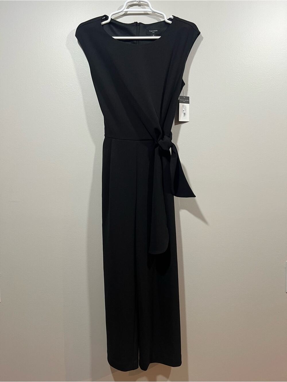 Tahari ASL Black Sleeveless Wide-Leg Jumpsuit with Side Tie Size 6